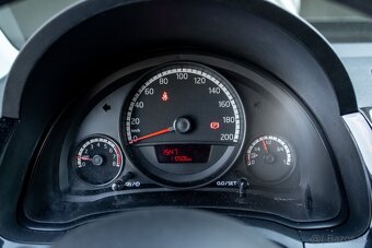VW UP - 18