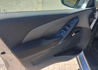 Citroën Grand C4 Picasso 1,6 e-HDi 115 ETG6 Intensive nafta - 18