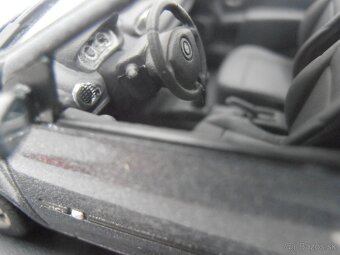 Renault Clio III, Renault R16 1/43 - 18