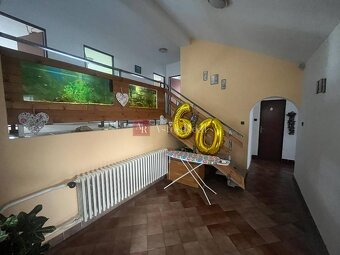 Predaj: rodinný dom s bazénom, altánkom na pozemku 617 m2, S - 18