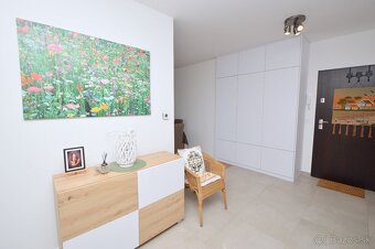 Predaj priestranný 2i byt s 7,15 m2 terasou, pivnica, Rajka - 18