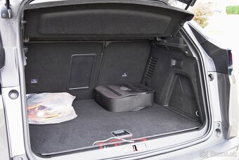 ⏩ Peugeot 3008 1.6 Hybrid 225k Allure A/T – TOP STAV – DPH - 18