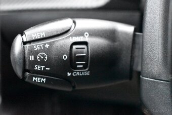 Peugeot 2008 1.5 HDi ROK 2022 - 18