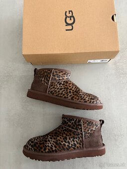 Ugg Classic ultra mini Caspian, pc 190€ - 18