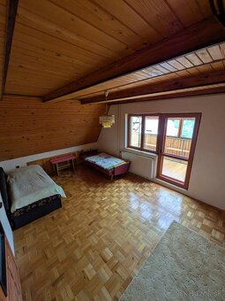 Rodinný dom – veľký pozemok 3 000 m² – Streženice (Štepnická - 18