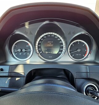 Mercedes Benz C 350 CDI 4MATIC - 18