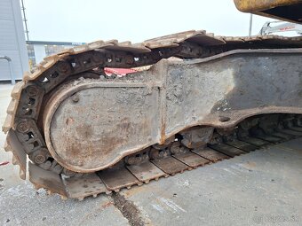 KOMATSU PC 240 LC - 18