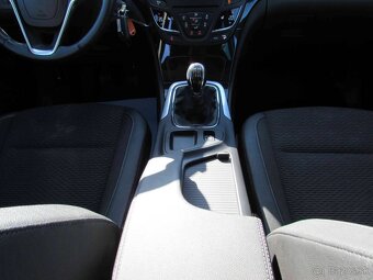 Opel Insignia ST 1.6 CDTi ecoFLEX Cosmo - Možný odpočet DPH - 18
