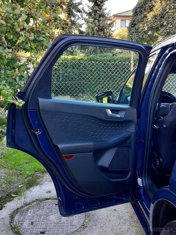 Predám  Ford Kuga 2.0 TDCi EcoBlue 190k ST-Line A/T AWD - 18