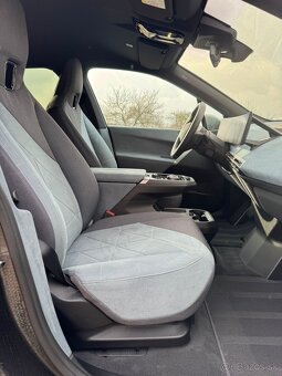 Predam BMW iX50 Xdrive - 18
