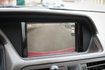 Mercedes-Benz E trieda Kupé 200 BlueEFFICIENCY 7G - 18