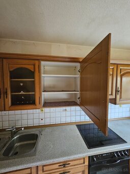 Masívna kuchynská linka z Nemecka so spotrebičmi - 18