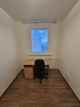 Prenajmem 3 izbový byt na Vajanského NZ - 18