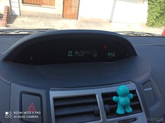 predam Toyotu Yaris, benzin - 18