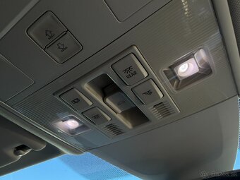 Volkswagen Passat Variant 2.0 TDI BMT Highline DSG - 18