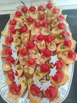 Obložené misy - 18