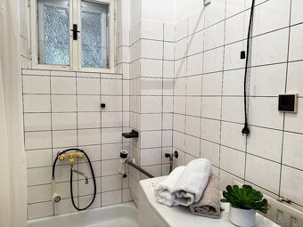 NA PREDAJ: Udržiavaný podpivničený vidiecky domček, Poruba - 18