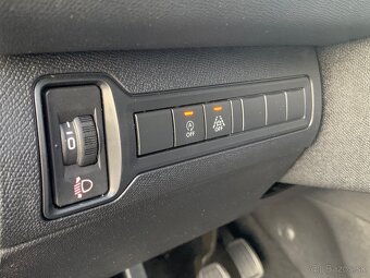 PEUGEOT 308 SW 2021 1.5HDi 96KW VIRTUÁL ŤAŽNÉ - 18