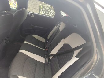 Kia ProCeed 1.4 T-GDi GT-Line automat - 18