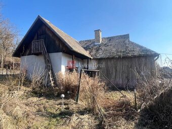 Rodinný dom pri V. Krtíši, pozemok 351 m2 - Malé Straciny - 18