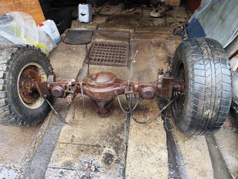 Náhradné diely Nissan Terrano 2,7 - 18