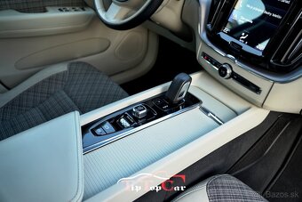 ⏩ Volvo XC60 B4 Momentum AWD A/T - 18