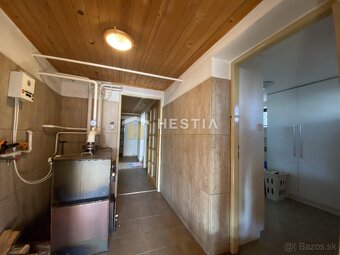Rodinná usadlosť v úžasnej lokalite, Pozemok 9600 m2 - 18