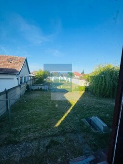 Ponúkame na predaj 5 - izbový poschodový podpivničený dom v  - 18
