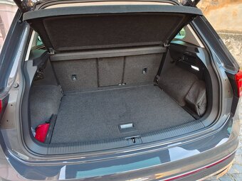 Volkswagen Tiguan 2.0 TDI EVO Elegance 4Motion DSG - 18