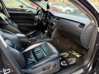 Škoda Superb Combi 2.0 TDI CR 170k Elegance DSG - 18