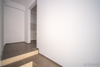 Obchodný priestor, kancelárie, byt 636 m2, v centre mesta BA - 18