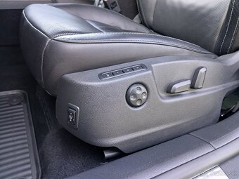 Škoda Superb 2.0 TDI 125 kW 4x4 DSG Business - 18