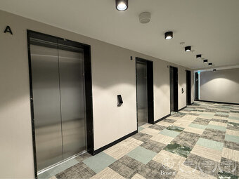 BOSEN | 2 izb.byt s loggiou na 17. poschodí v projekte EUROV - 18