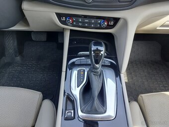 Opel Insignia 2.0 CDTI BiTURBO 210k S&S Exclusive 4x4 AT8 - 18