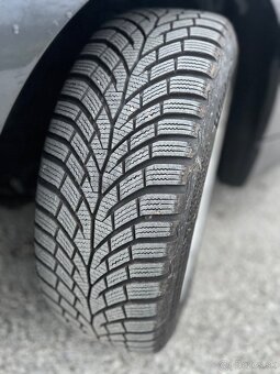 BMW Rad 1 E87 120d M47 - 18