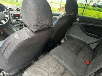 Ford Focus 1.8 benzín - 18