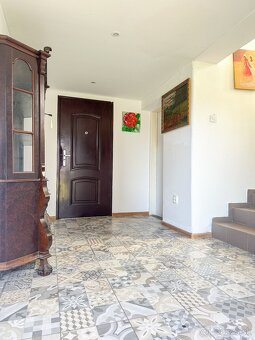 Viacgeneračné bývanie či tri bytové jednotky na prenájom? - 18
