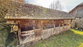 Hospodárska usadlosť s viac ako hektárovým pozemkom. - 18