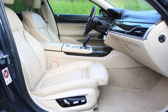 BMW Rad 7 730d xDrive A/T - 18