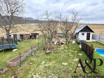 3 IZB. BYT S LOGGIOU, GARÁŽOU A ZÁHRADOU S ALTÁNOM, 68M2, KO - 18