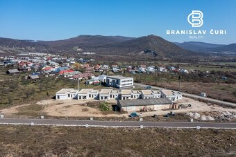 Na predaj 4-izbový bungalov, Rezidencia Trnava pri Laborci - - 18