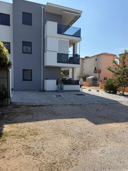 Luxusný 3-izbový apartmán Chorvátsko- Vodice, 180m od pláže - 18
