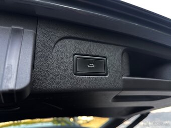 Volkswagen Touran 2.0 TDI Comfortline DSG - 18