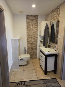 RealityKolesár prenajíma sklad393m2kanc130m2 Textilná Jazero - 18