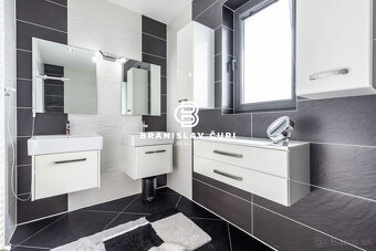 6 IZBOVÝ BUNGALOV S BAZÉNOM V KRÁSNEJ NA BREHU - 18