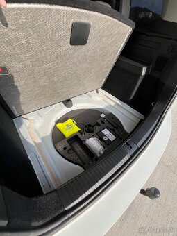 VW Touran 2.0TDI 2020 DSG,Ťažné - 18