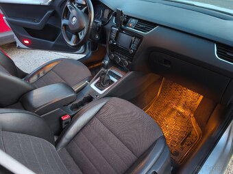 Škoda Octavia Combi III - 18