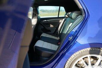 Golf R Mk7 – 385 PS – DSG – TOP výbava – 4M - 18