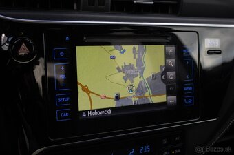 Toyota Corolla sedan 1.6 Ececutive - 18