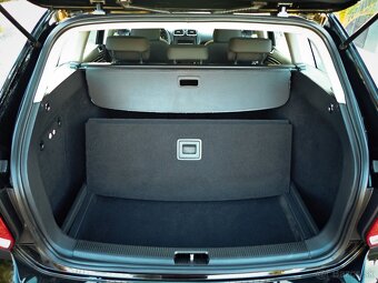 VOLKSWAGEN GOLF VARIANT 1.6 TDI 77kW - - 18